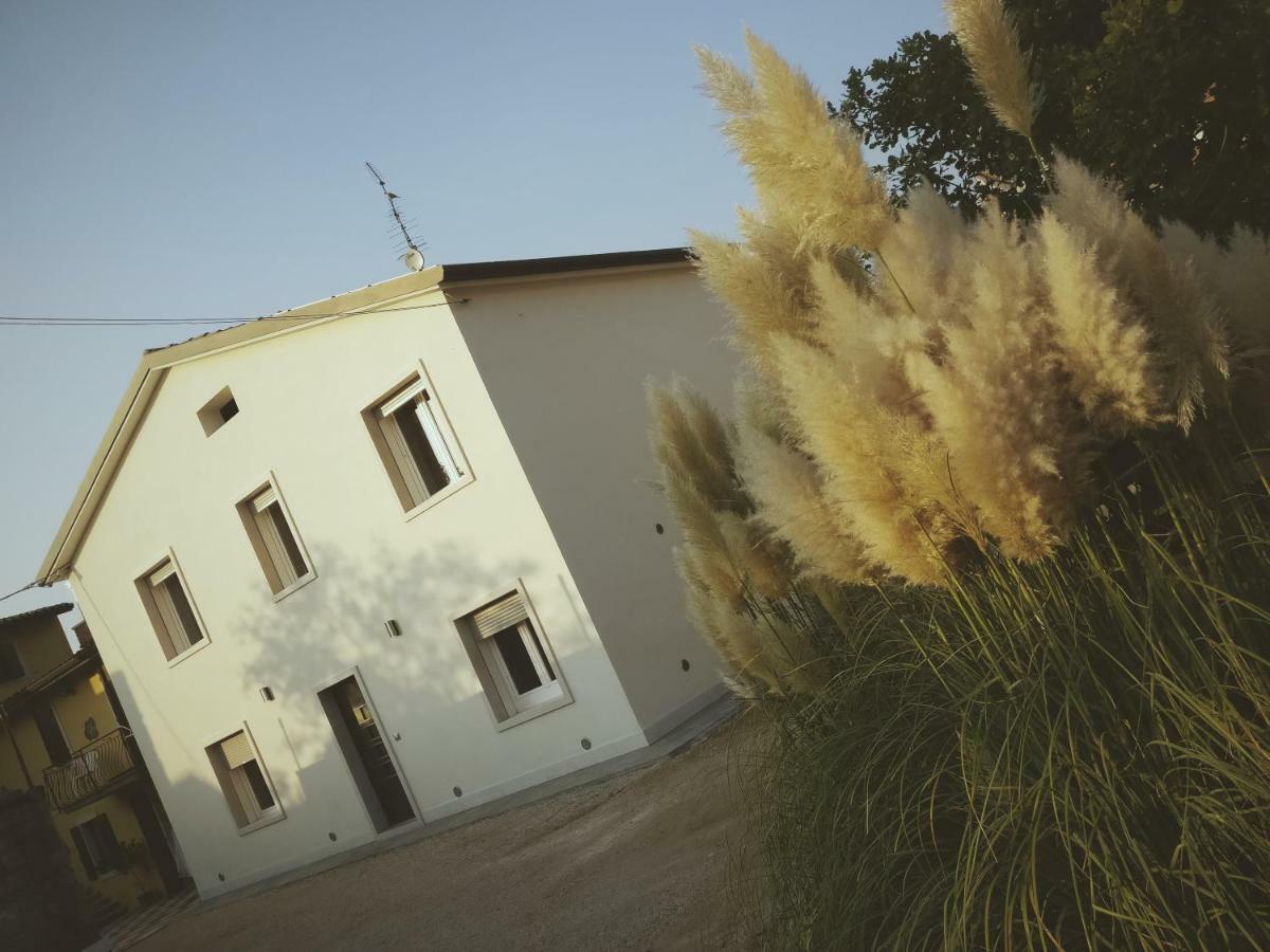The White Building - Rooms コステロマーノ エクステリア 写真